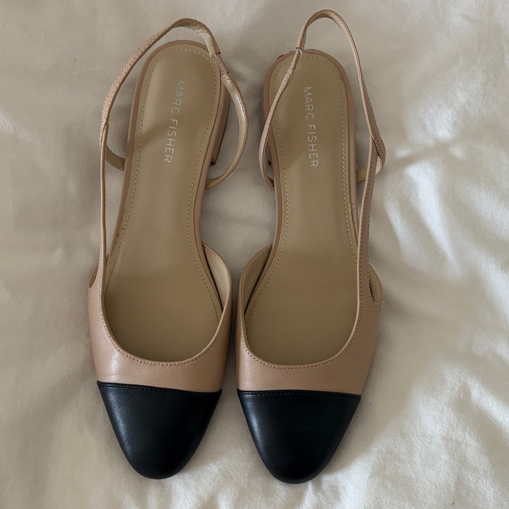 Marc Fisher Dela Flats sz 8